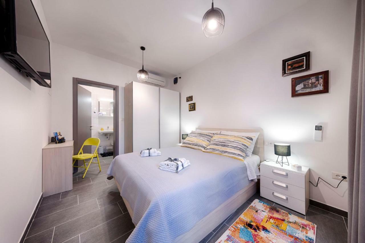En Suite Room Demaria Komiža Εξωτερικό φωτογραφία