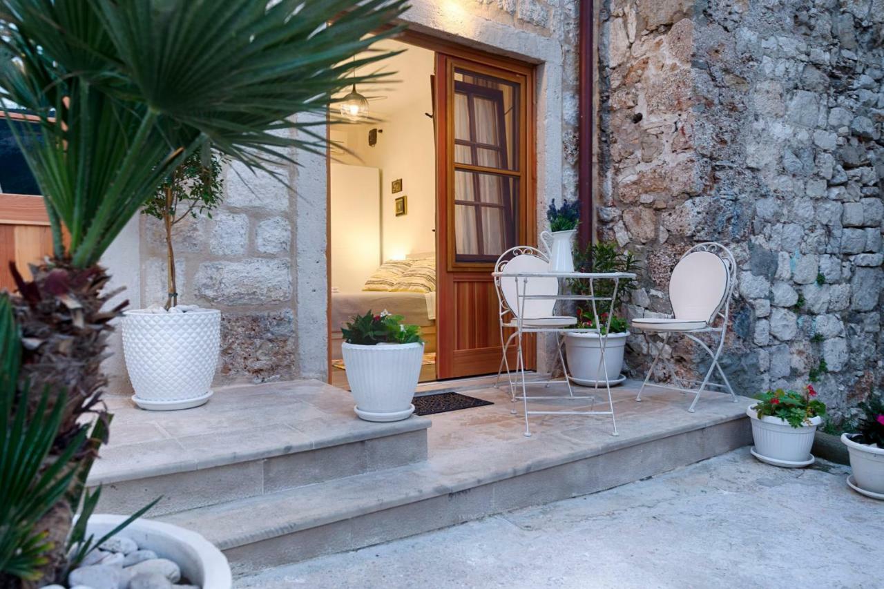 En Suite Room Demaria Komiža Εξωτερικό φωτογραφία