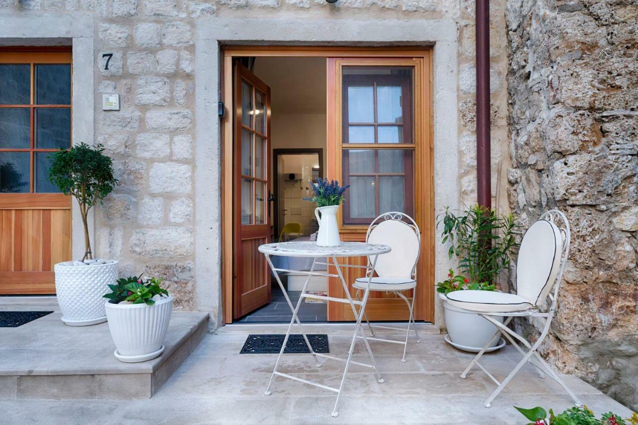 En Suite Room Demaria Komiža Εξωτερικό φωτογραφία